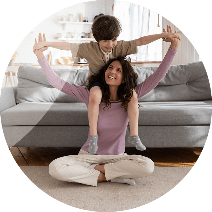 familia feliz sin manchas ni olores